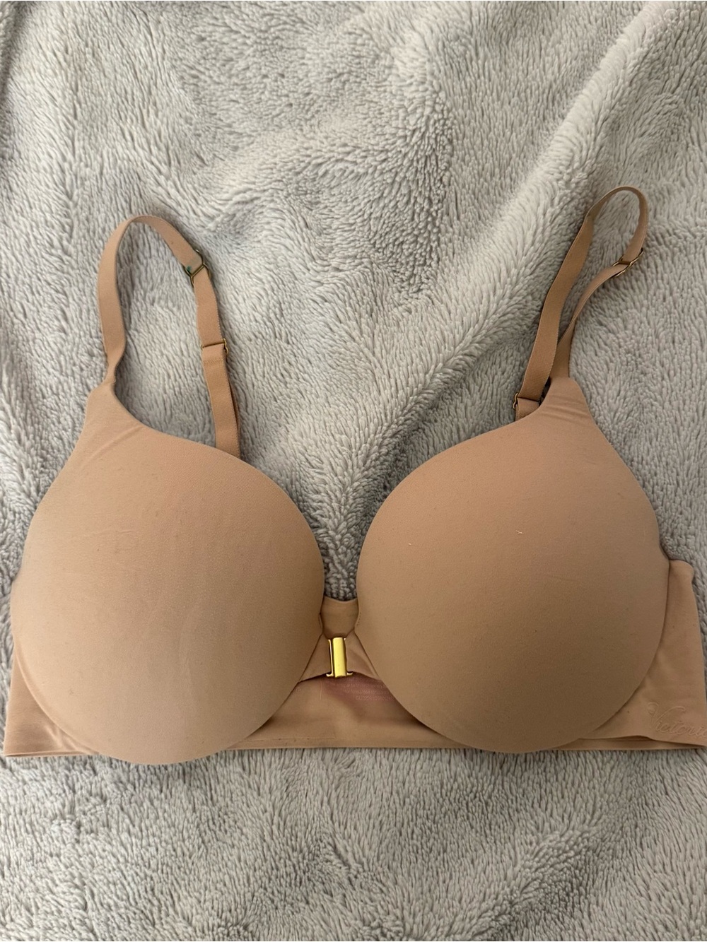 Incredible by Victoria’s Secret Front Close Perfect Shape Push-up Bra